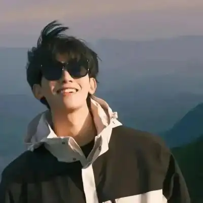 曾雅彤 曾雅彤